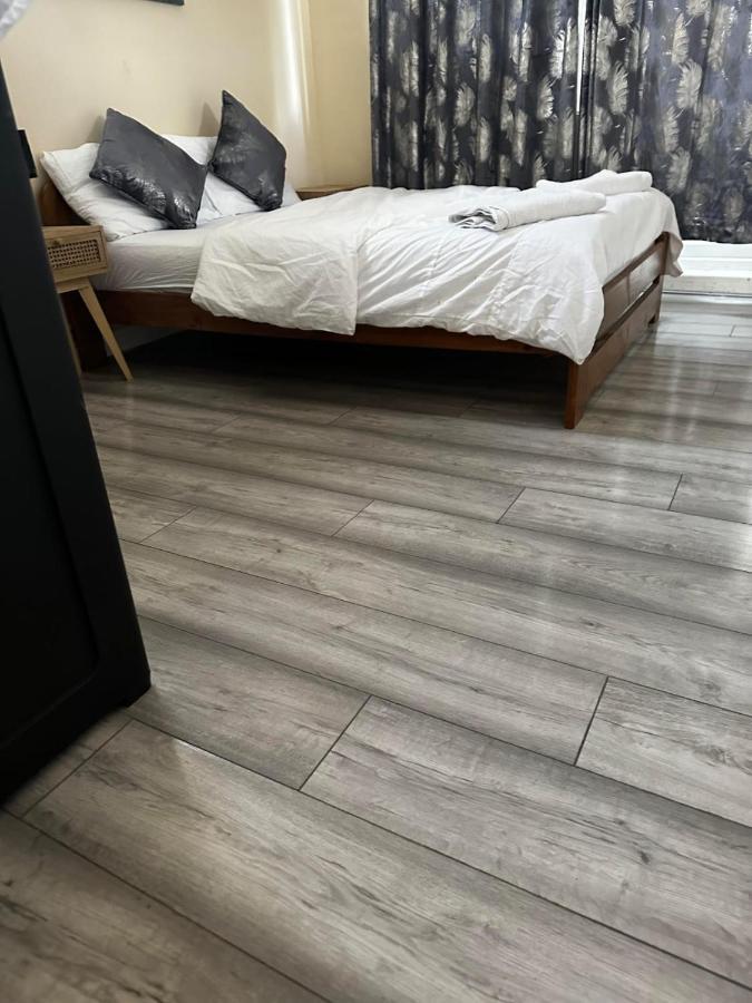 Bloomsbury Apartments - Edgware London Luaran gambar